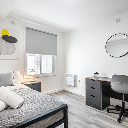 Phoenix Court By Resify Sheffield Bagian luar foto